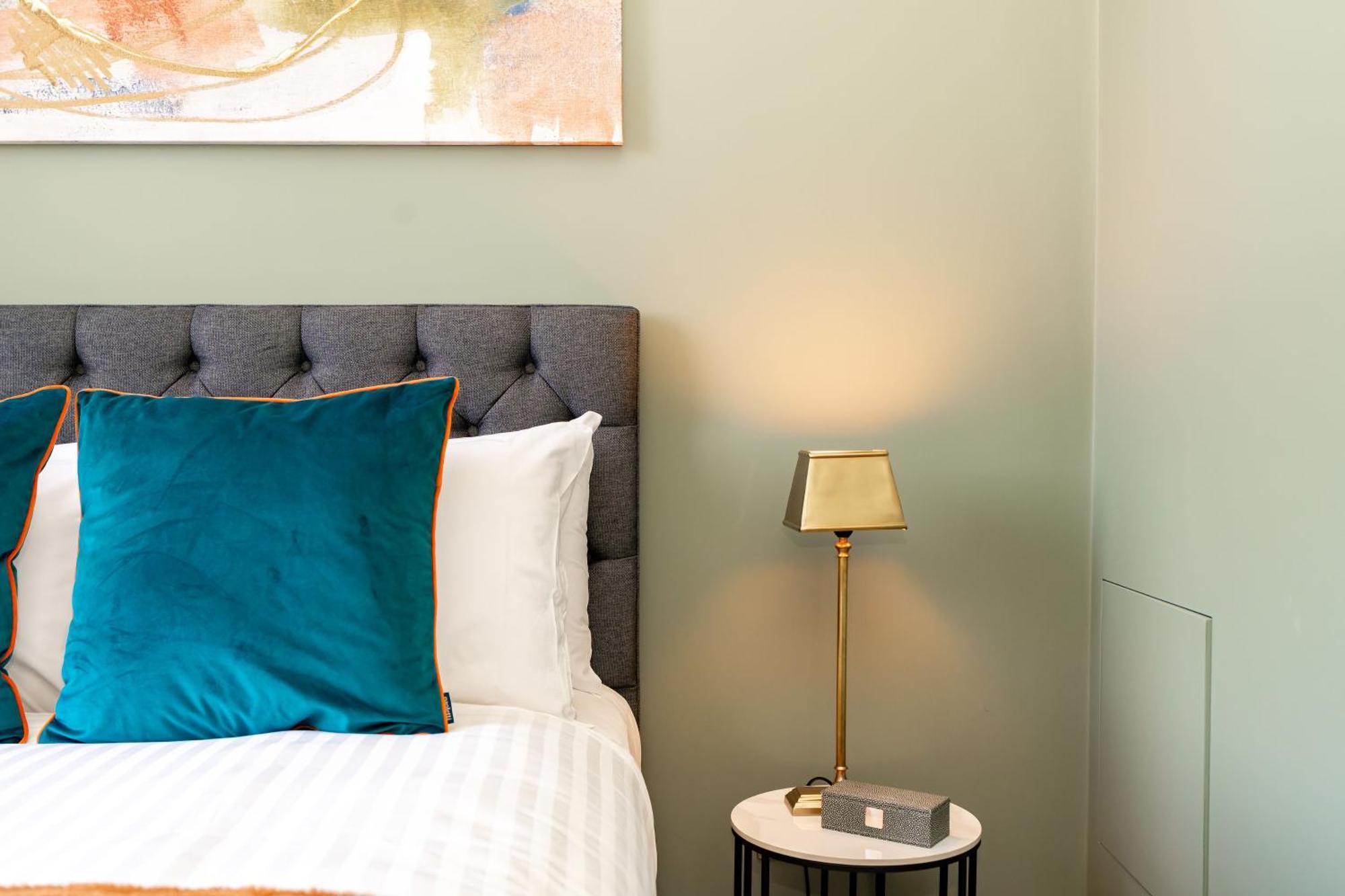 Dragon Suites Luxury Apartments At 9 Albyn Place Edimburgo Exterior foto